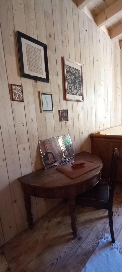 Appartement De Charme Dans Une Maison Isolee Presilly  外观 照片