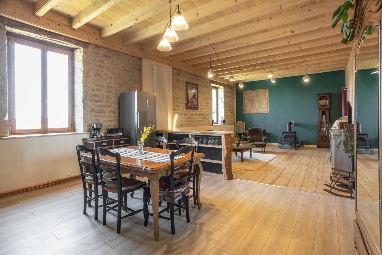 Appartement De Charme Dans Une Maison Isolee Presilly  外观 照片